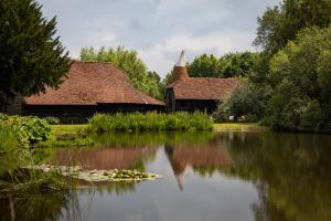 Venue-oast-pond