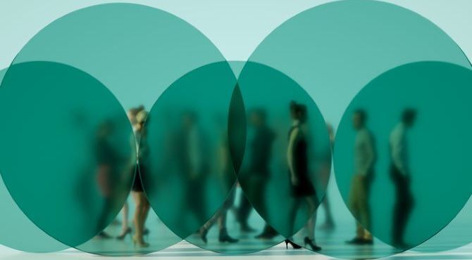 stock-image-coloured-cirlces-people